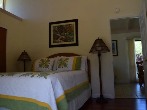 Hale Huanani Bed and Breakfast