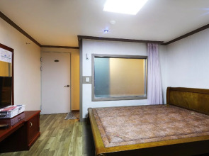 Geumgang Beach Motel