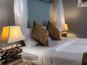 Maylie Bali Villa & Bungalow