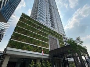 Nice And Comfort 1Br At 25Th Floor Samara Suites Apartment