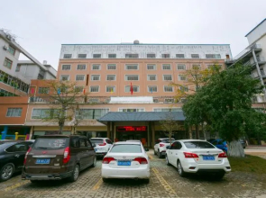 Qinzhou Lingshan Zhengjiu Hotel