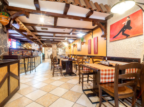 Отель East City