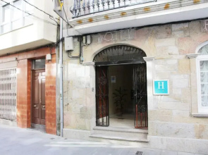 Hotel LARRY