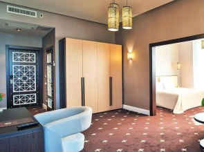 Отель Ark Palace