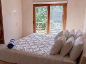 Fabulous Bohemian Apartment Exceptional Location Swimming Pool Terrace Garden