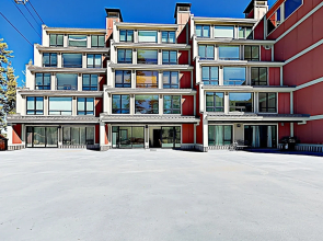 New Listing! Hot Tubs & Pool, Steps To Ski Lifts 2 Bedroom Condo