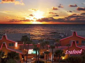 Sterling Gem Heated Pool Beach Front