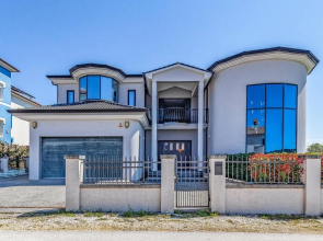 Amazing Home in Banjole With Jacuzzi, Wifi and 4 Bedrooms