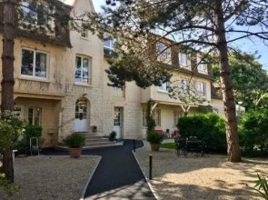 Le Castel Htel  Spa
