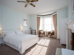 The Old Coastguard House