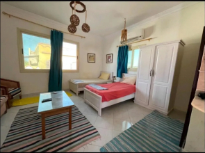 Luna House 2 (lighthouse)