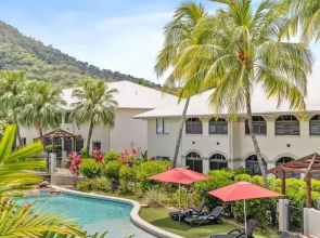 Salt Sand Retreat 1BR Resort Spa