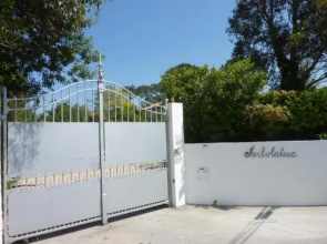 Maison Arbolateia