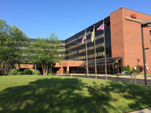 Crowne Plaza Edison by IHG