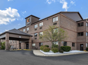 Comfort Inn & Suites Streetsboro - Kent