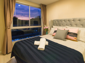 Funkey House in Rama 4