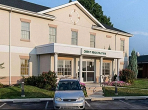 Quality Inn & Suites Skyways