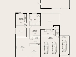 Spacious 3-bed Ground Level Beachside Stay