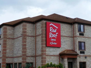 Red Roof Inn & Suites Detroit - Melvindale/Dearborn