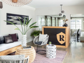 The Richard, The Edgartown Collection