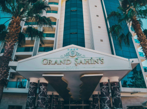Grand Sahin's Hotel