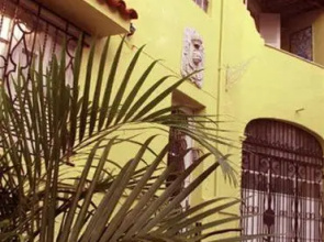 Bellas Artes Guest House Hotel