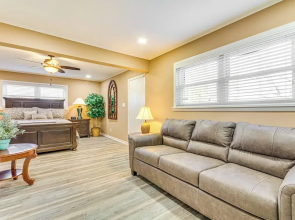 6 Mi to Dtwn: Charming Home in Little Rock
