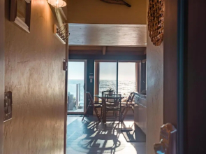 Seamist Beach Cottage, Private Beach & Ocean views