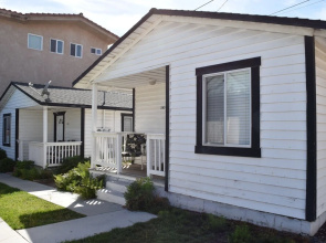 345 Hinds 2 Bedroom Cabin by Redawning