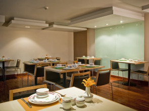 The Seasons Bangkok Huamark