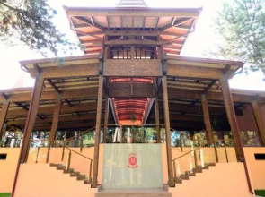 Hotel Villa Majur