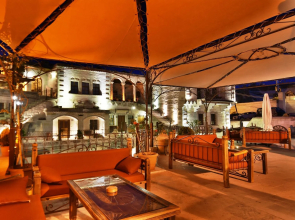 Harman Cave Hotel