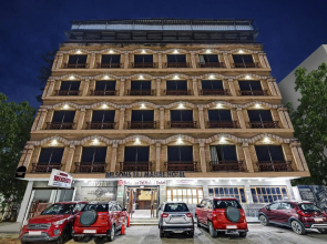 Super OYO Townhouse OAK Hotel Belsons Taj Mahal