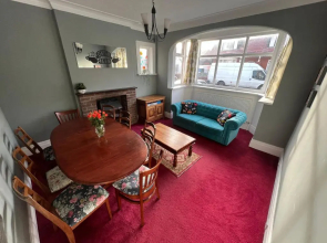 Friends House, Hot Tub, Sleeps 8