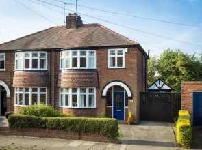 City Apartments - 4 Heworth Village - 3 Bed House