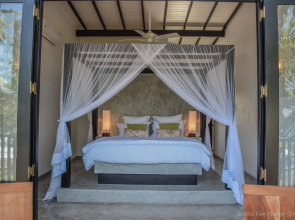 Villa Five