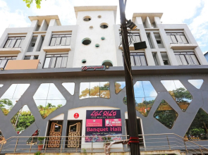 OYO 3803 Hotel Lal Quila