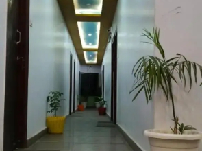 Mahaveer International By OYO Rooms