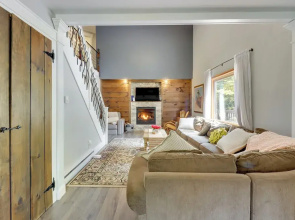 Private Hot Tub & Fire Pit: Pocono Lake House!