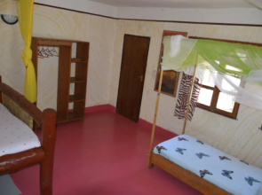 Diani Star Beds