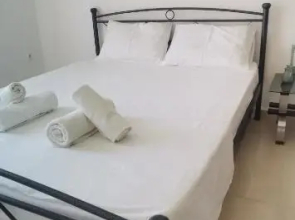 Apollon's Apartments