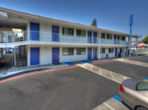 Motel 6 Tigard, OR - Portland South - Lake Oswego