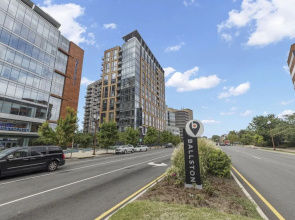 Placemakr Marymount Ballston
