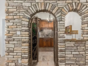 Historic Desert Rose Estate Pool Sauna Sleeps 12