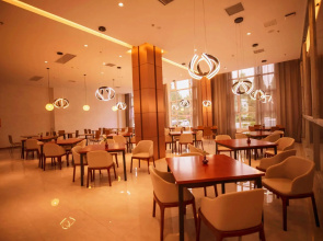 GreenTree Eastern XianGYAng Zhongyuan Xi Road Hotel