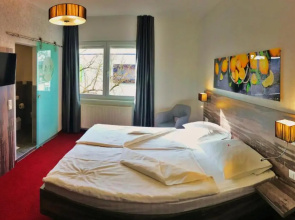 Stadthotel Miya