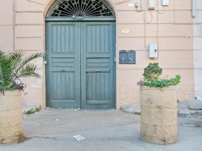 Stylish Flat Maqueda