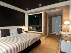U232 Hotel