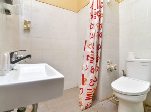 RedDoorz near Pantai Sanur Bali