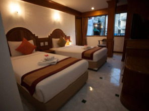 Hack Patong Beach Hotel